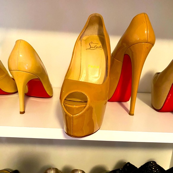 Shoe 👠 - Picture 4 of 6